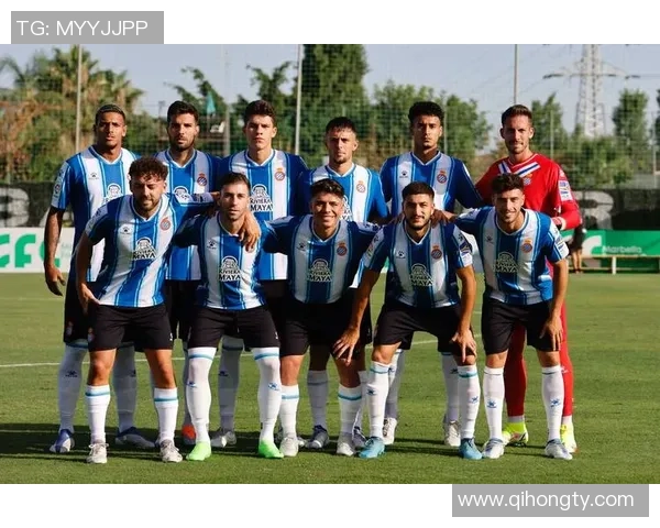 马略卡与西班牙的激烈对决揭示足球战术与球队实力的较量 马略卡与西班牙的激烈对决揭示足球战术与球队实力的较量