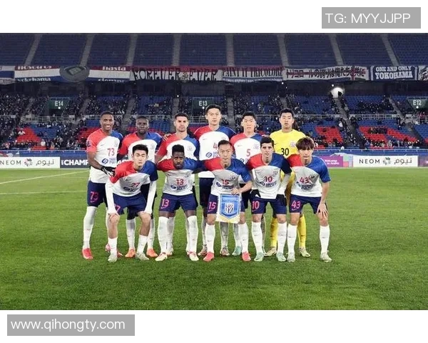 亚冠激战鲁能对阵恒大争夺小组出线权全力以赴展现球队实力