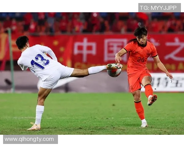 亚青赛精彩对决中国队迎战乌兹别克斯坦队全力争胜
