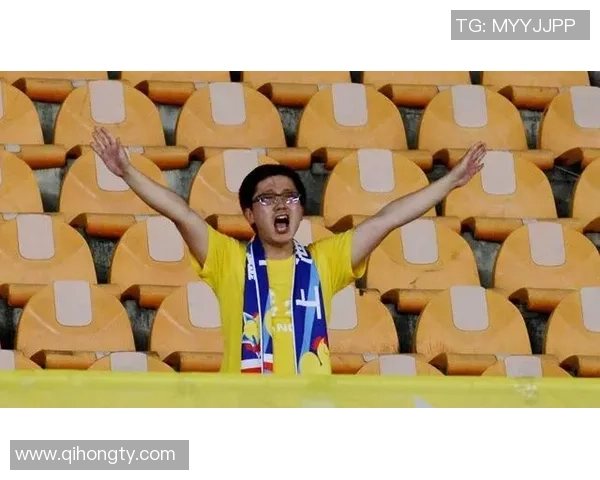 恒大与香港对决球迷热情高涨精彩瞬间回顾视频分享