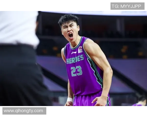 贾诚的成长之路：从平凡少年到卓越领袖的蜕变与奋斗历程