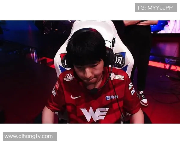 DOTA2实力排行榜更新FPX强势攀升至第三名引发热议